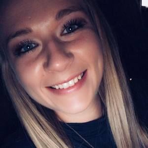 Meet your Posher, Deanna